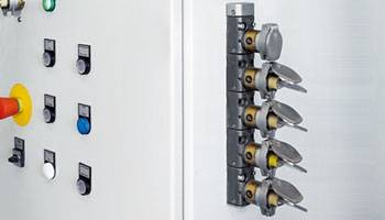 Höchste Bedienersicherheit mittels Schlüsselsystem für alle begehbaren Bereiche